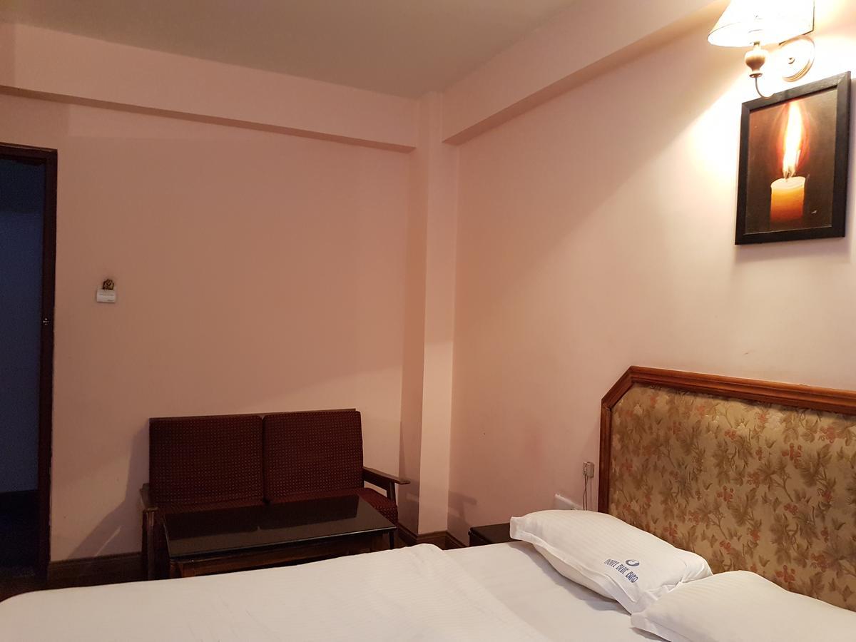 Hotel Blue Bird Ooty Exteriör bild